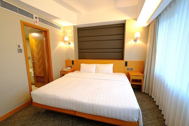 Room 26 of 67