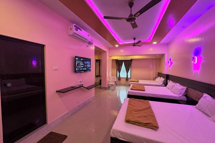 Room 17 of 31
