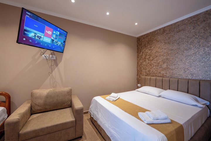 Room 90 of 129