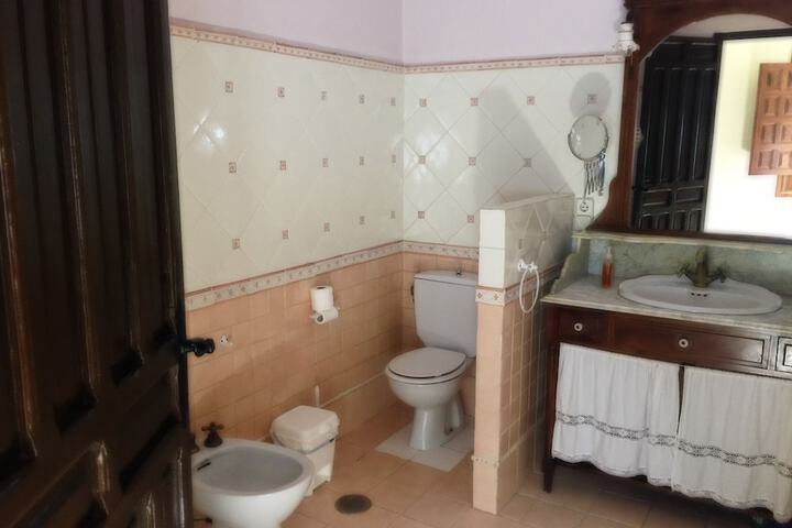 Room 3 of 4