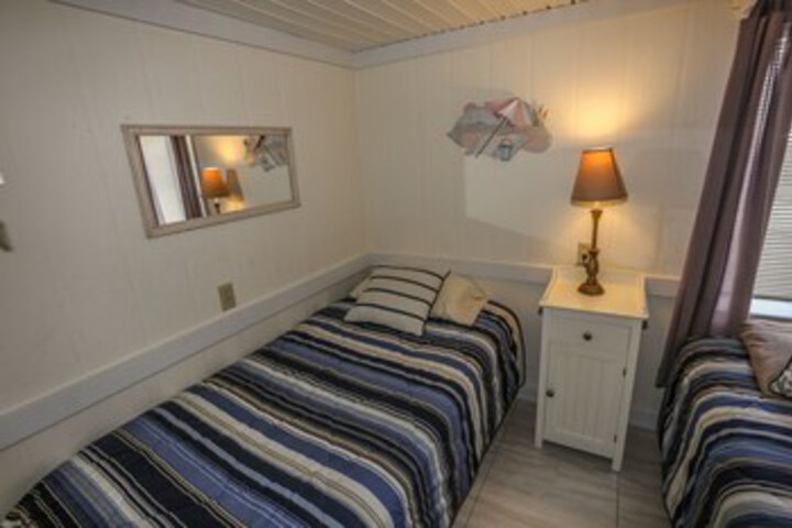 Room 14 of 15
