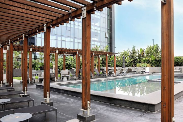 Pool 71 of 120