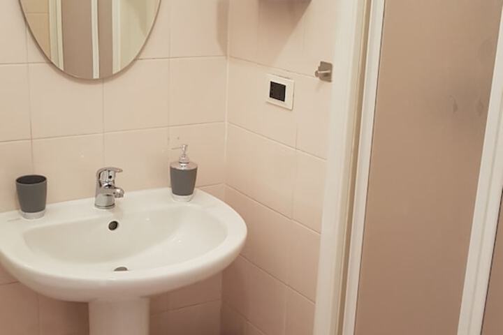 Room 82 of 132