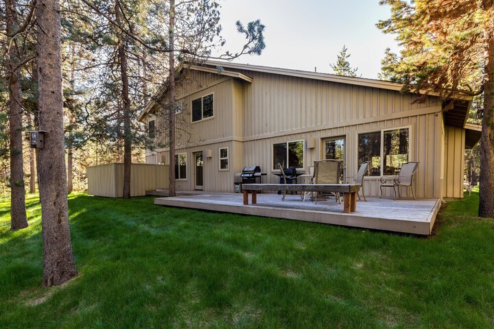 Property Grounds 20 of 20