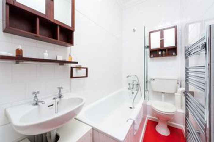 Room 2 of 20