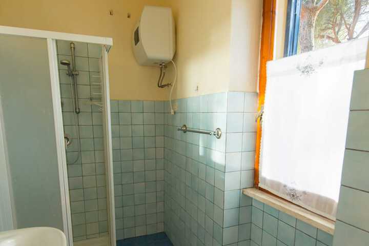 Room 15 of 39