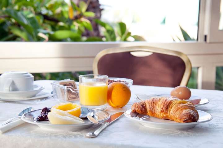 Breakfast meal