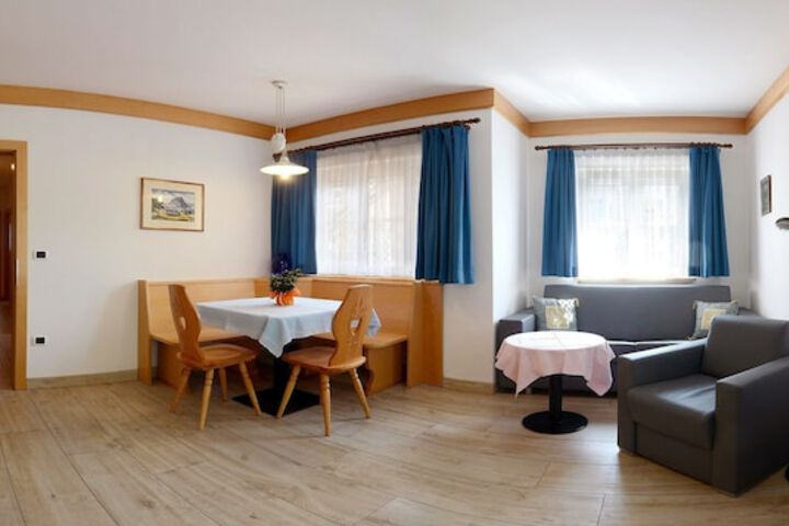 Room 42 of 72