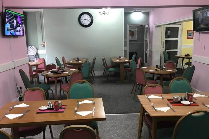 Dining 42 of 60