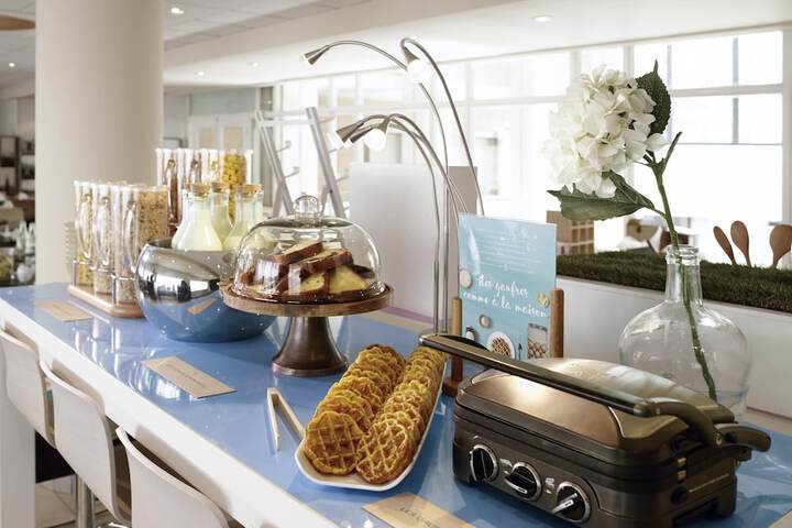 Breakfast/Coffee Service 30 of 56