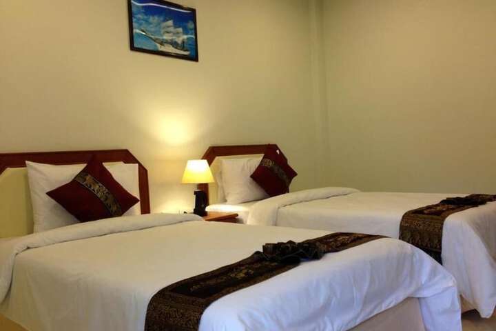 Room 17 of 47