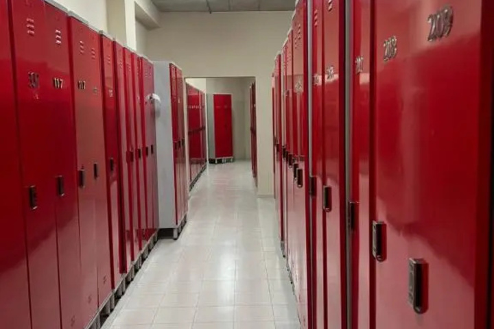 Room 3 of 8