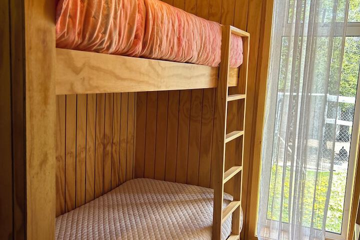 Room 16 of 62