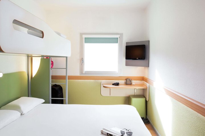 Room 14 of 31