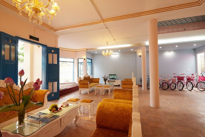 Hotel Interior 3 of 37