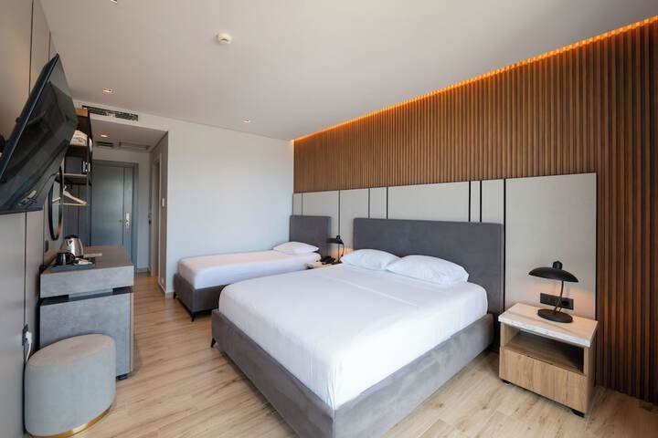 Room 37 of 112