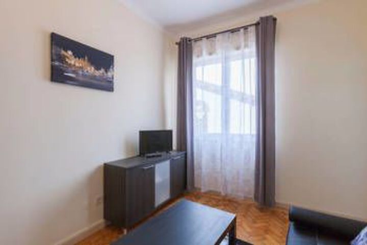 Room 21 of 27