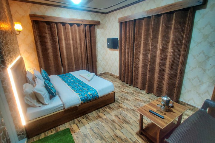 Room 4 of 46