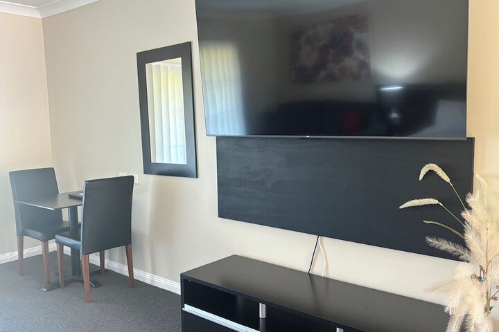 Room 98 of 157