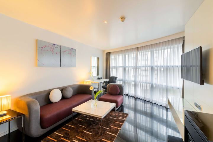 Room 14 of 21