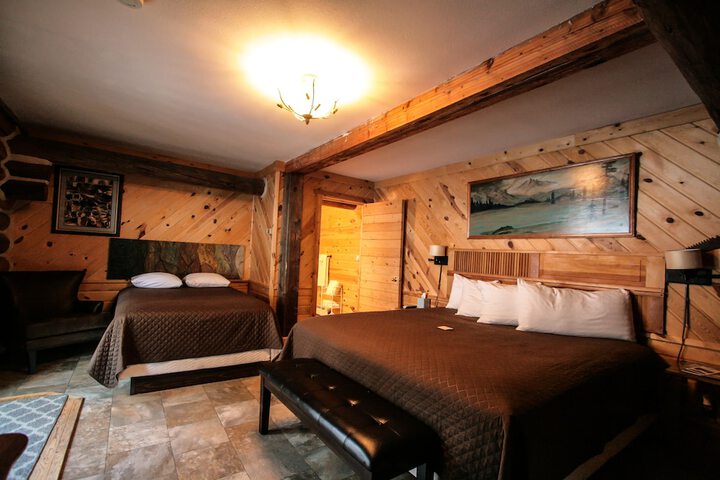 Room 28 of 43