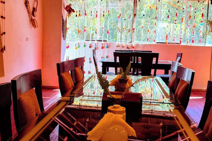 Dining 80 of 100