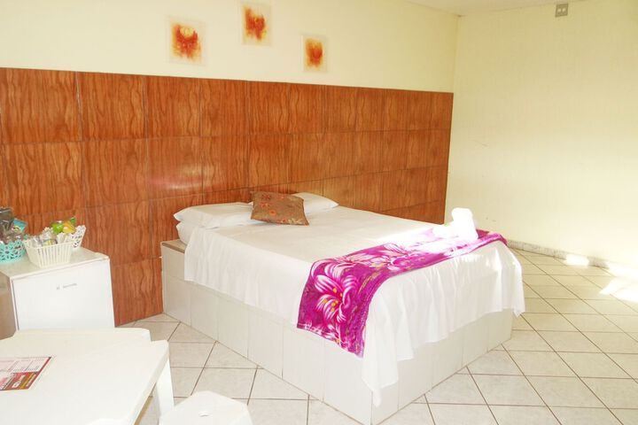 Room 9 of 35