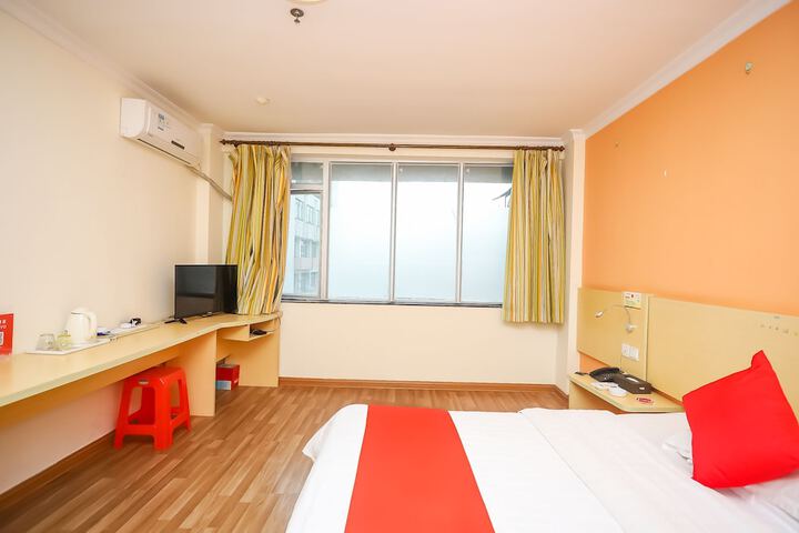 Room 18 of 45