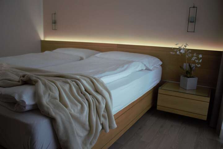 Room 3 of 71