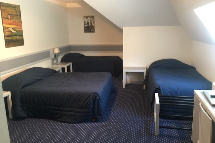 Room 17 of 29