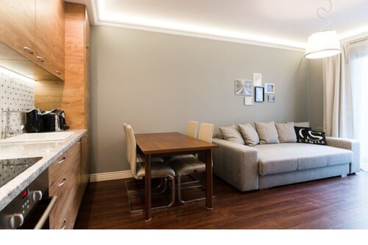 Room 95 of 183