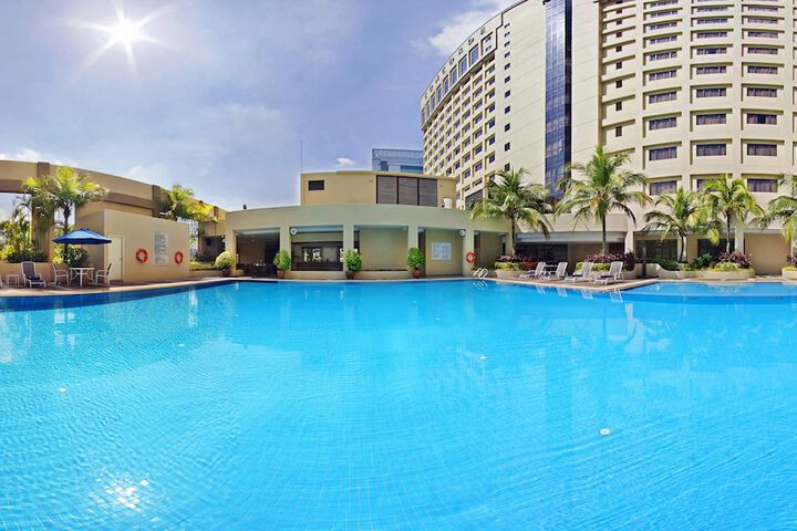 Pools & Facilities