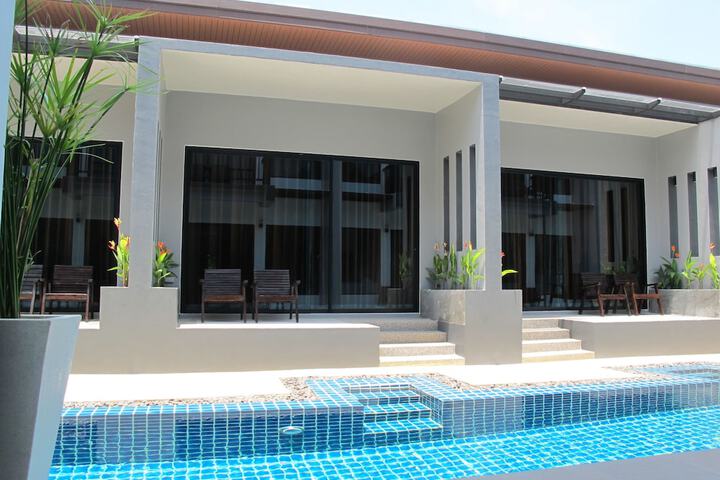 Pools & Facilities