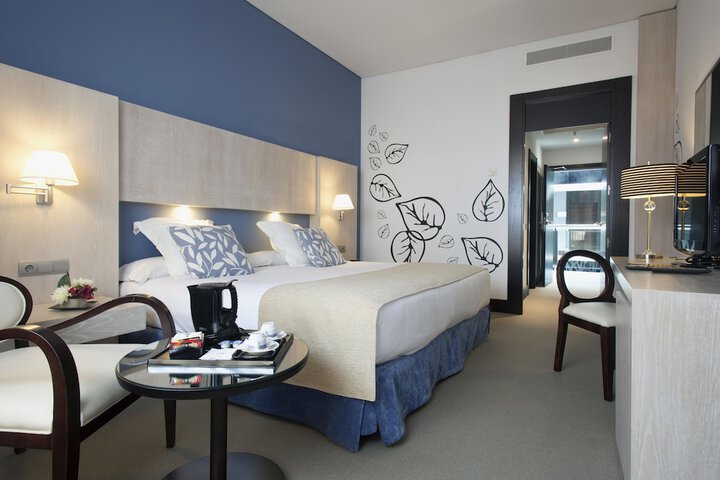 Room 3 of 21