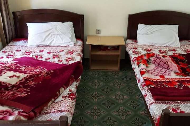 Room 14 of 19