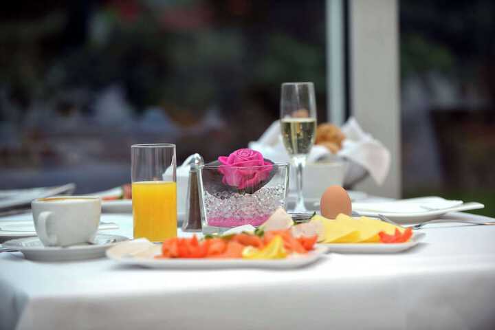 Breakfast/Coffee Service 53 of 114