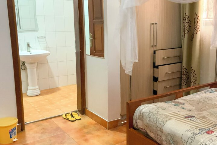 Room 102 of 226