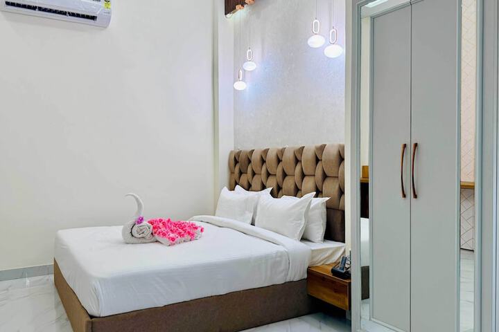 Room 98 of 176