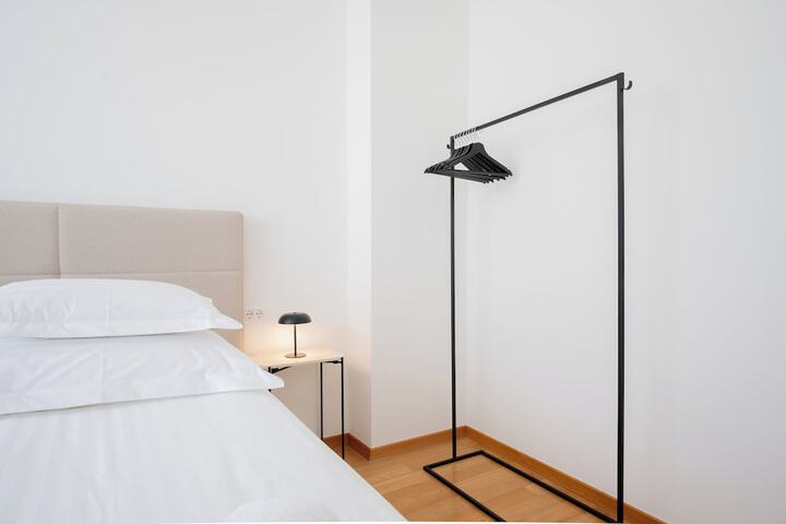 Room 20 of 93