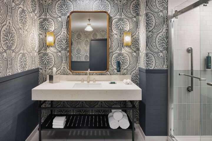 Bathroom shower
