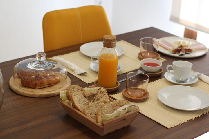 Breakfast/Coffee Service 29 of 53