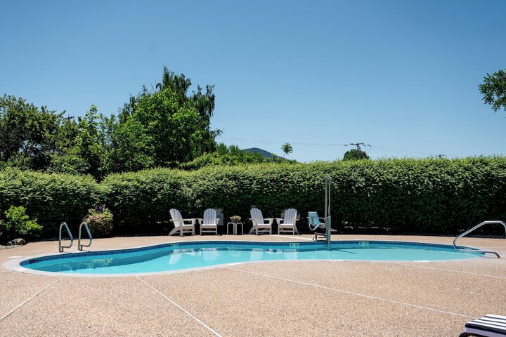 Pool 55 of 93