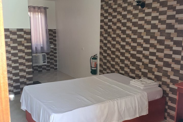 Room 6 of 65