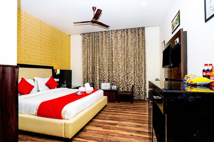 Room 15 of 35
