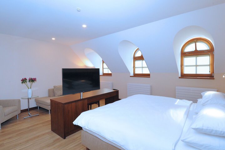 Room 7 of 52