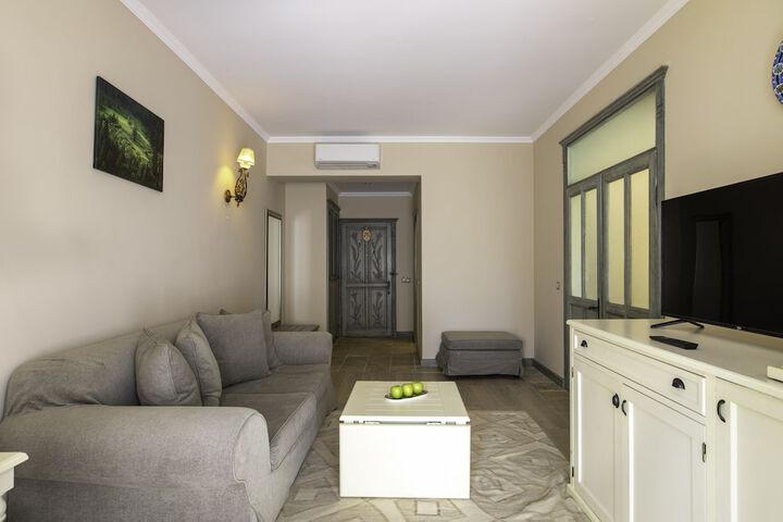 Room 18 of 62