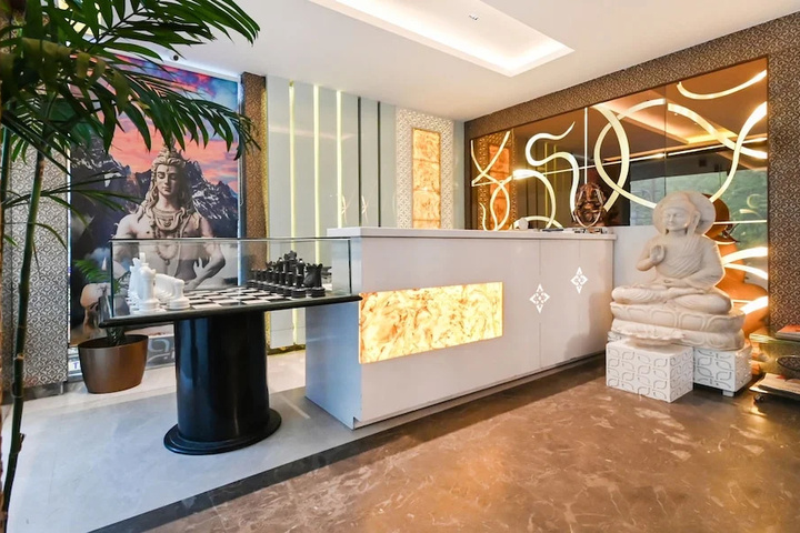 Hotel Interior 2 of 13