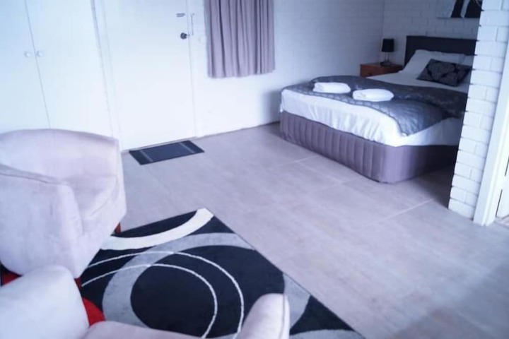 Room 9 of 62