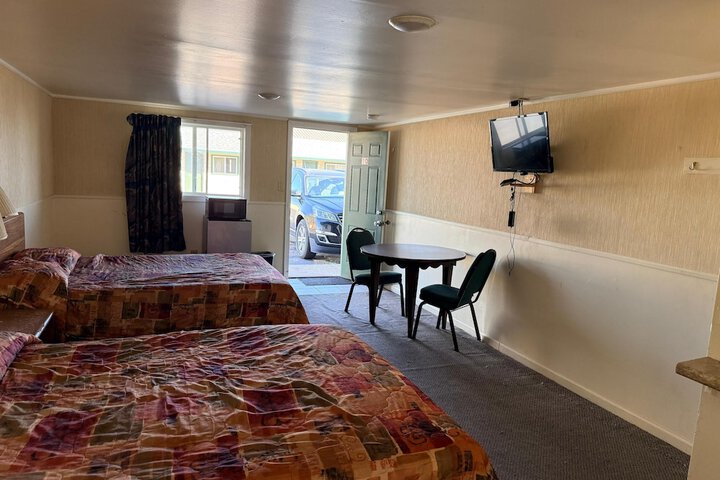 Room 9 of 17