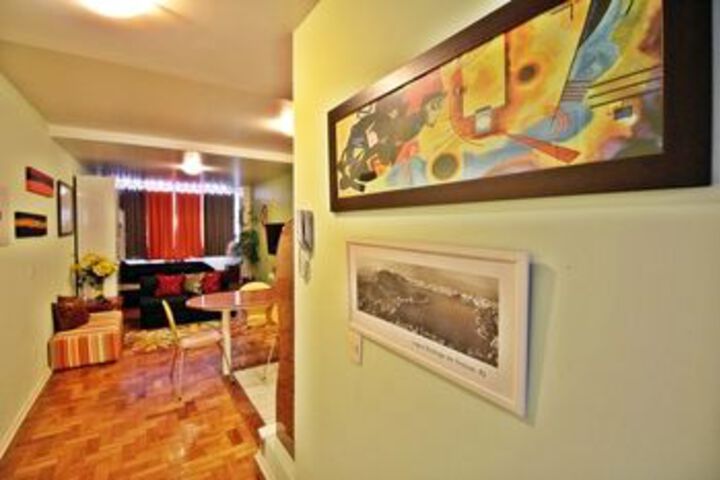 Room 9 of 20